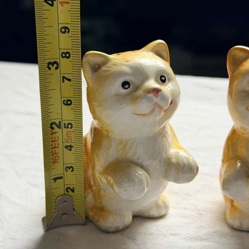 Vintage Ceramic Salt & Pepper Shakers Tabby Cats